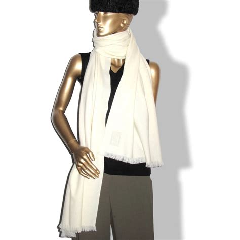 etole cachemire hermes|hermes cashmere stole.